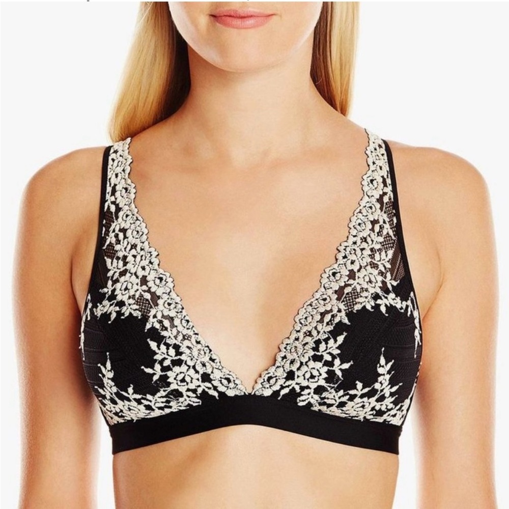 Wacoal Black and Cream Lace triangle Bralette with Embroidered Daisies 38C